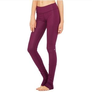EUC Alo Idol Leggings in Juneberry